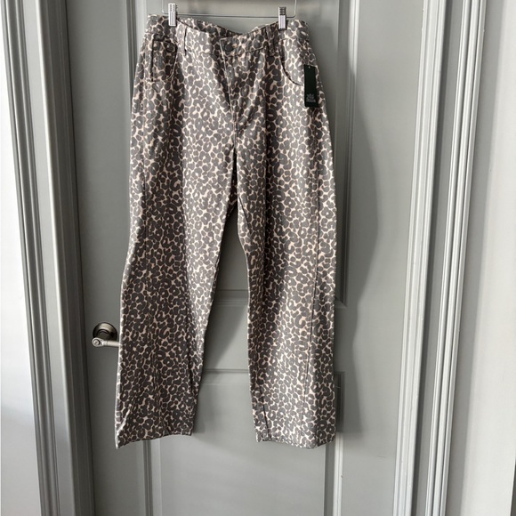 Leopard Print Wide Leg Pants - Picture 1 of 5
